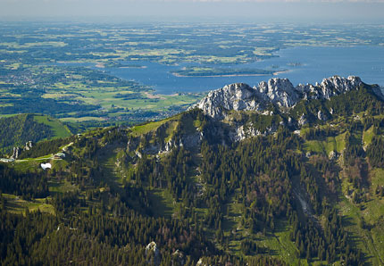 Chiemgau - Kampenwand und Chiemsee - © Chiemsee-Alpenland Tourismus