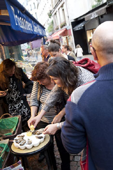 Frankreich - Ile-de-France - Flohmarkt - Atout France/Cedric Helsly 