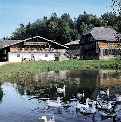 Museumsdorf Bayerischer Wald - Bild: Tourismusverband Ostbayern e.V. 